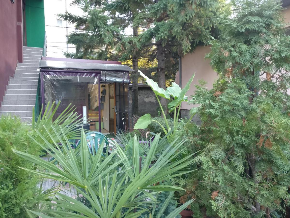 Studio House - Getaway บิโตลา ภายนอก รูปภาพ