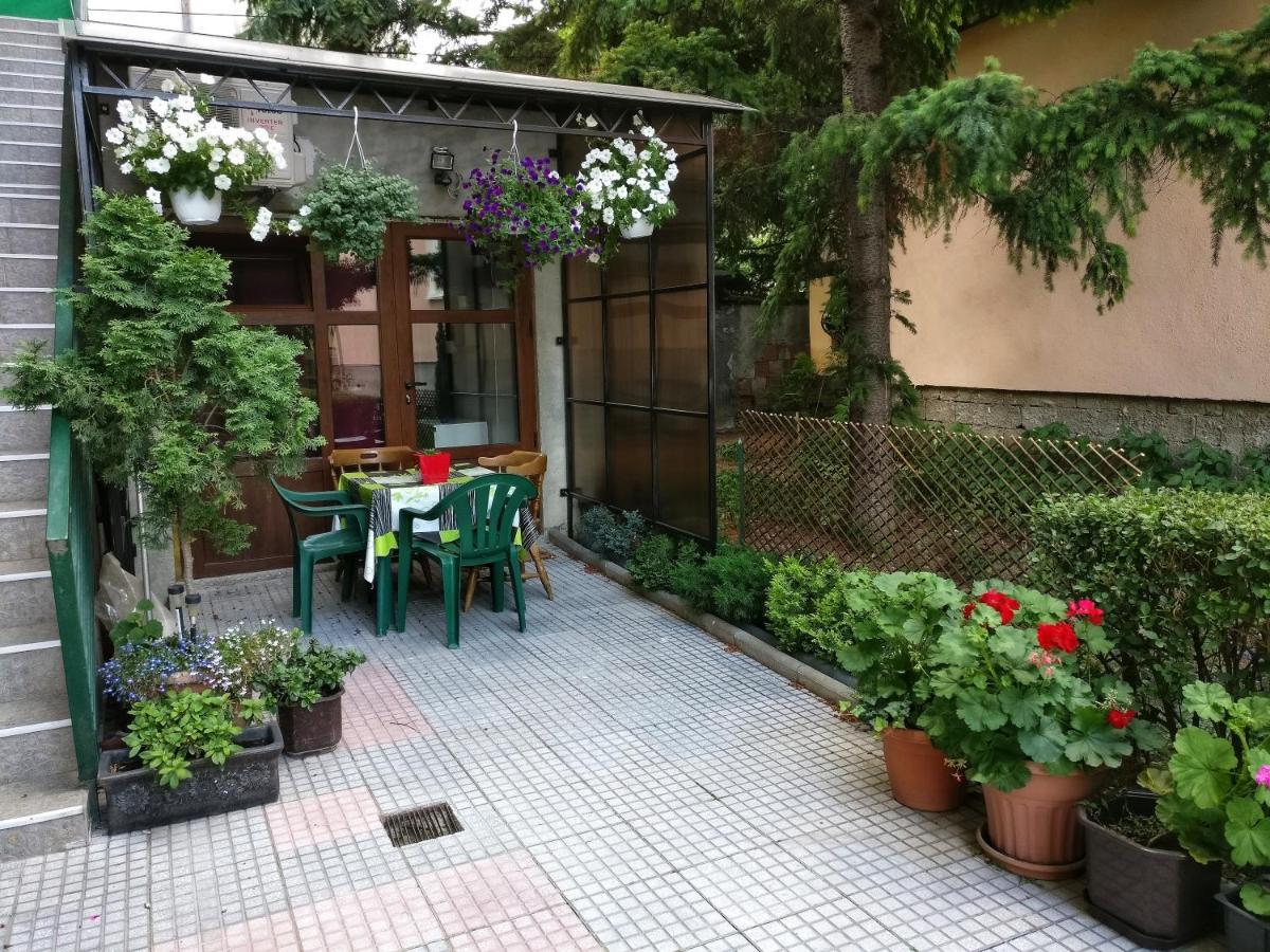 Studio House - Getaway บิโตลา ภายนอก รูปภาพ